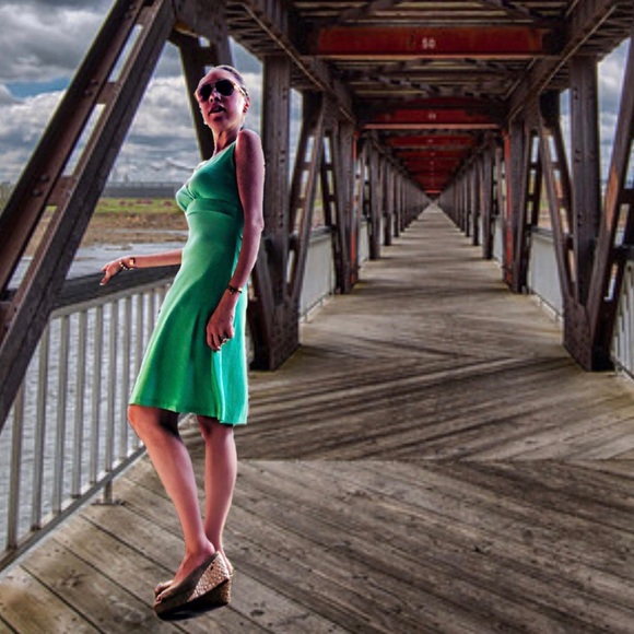 Patagonia V-Neck Outdoor Active Dress - Picture 6 of 8